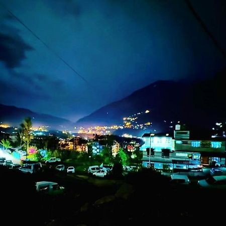 Hotel Himachal Heights Manāli Eksteriør bilde