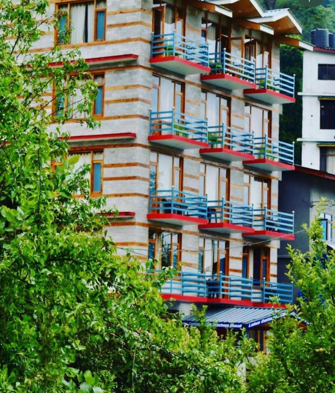 Hotel Himachal Heights Manāli Eksteriør bilde